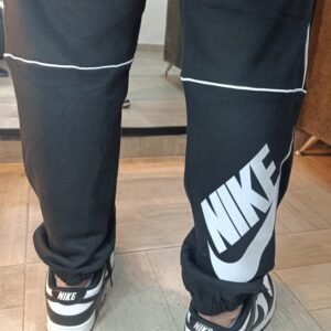 Jogging Nike Est 2025